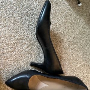 Naturalized black heels